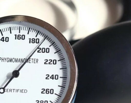 Какое давление когда голова болит в затылке